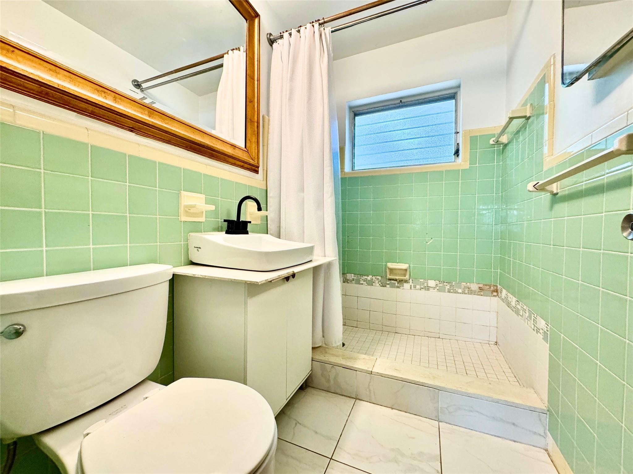 NORTH ANDREWS GARDENS 2ND - Residential Lease