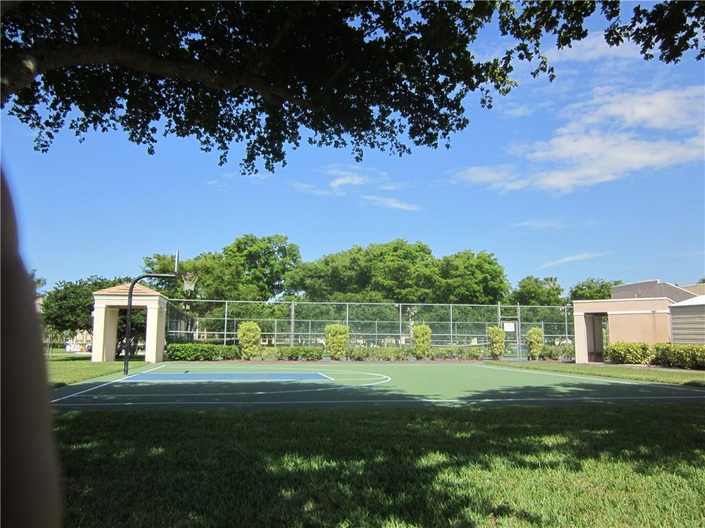 FAIRFAX - Residential