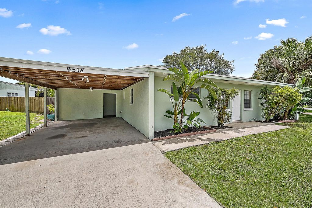 Photo of 9518 Keating Drive, Palm Beach Gardens, FL 33410 (MLS # R10895241)