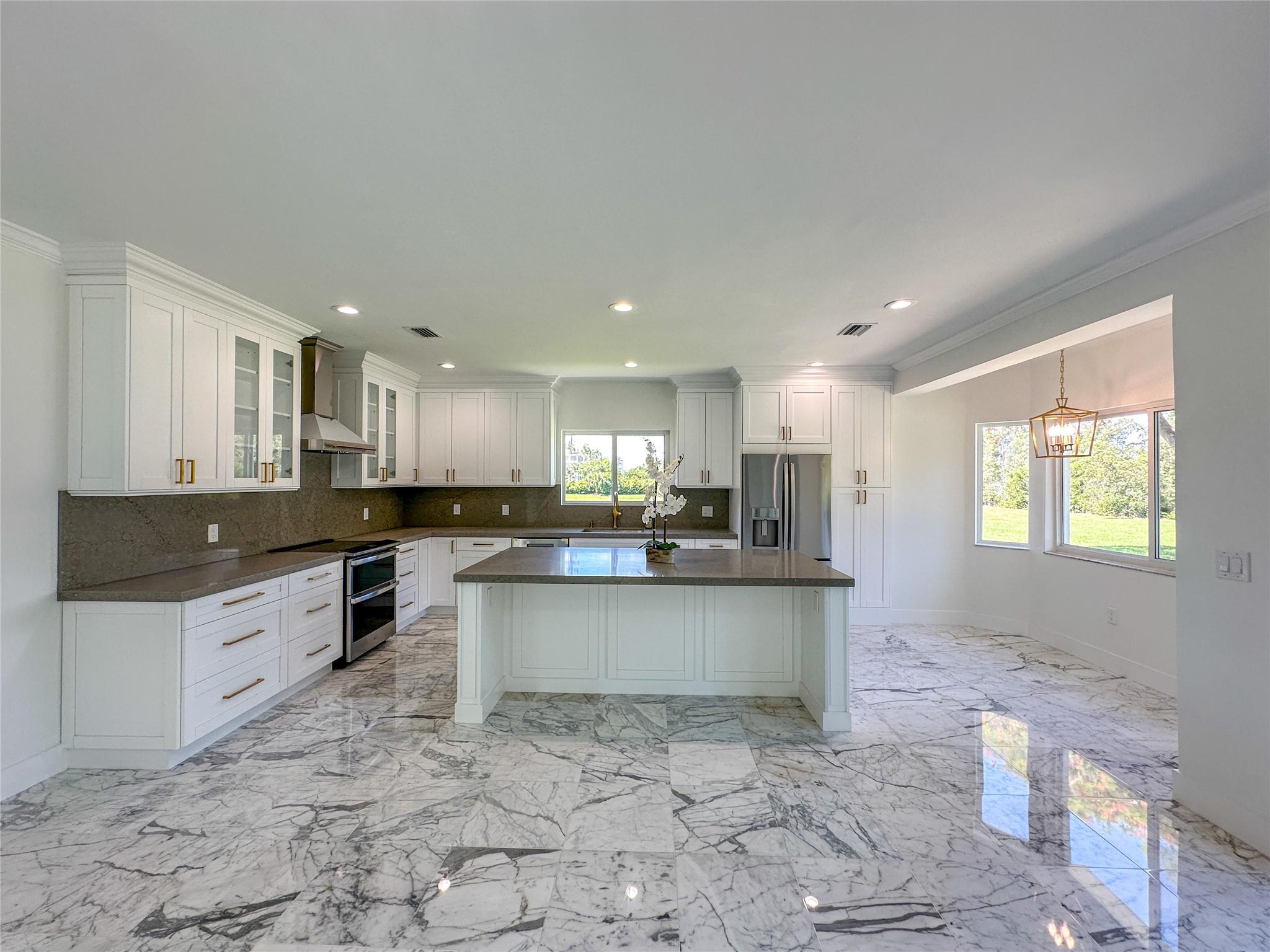 198 TERRACE PLAT - Residential