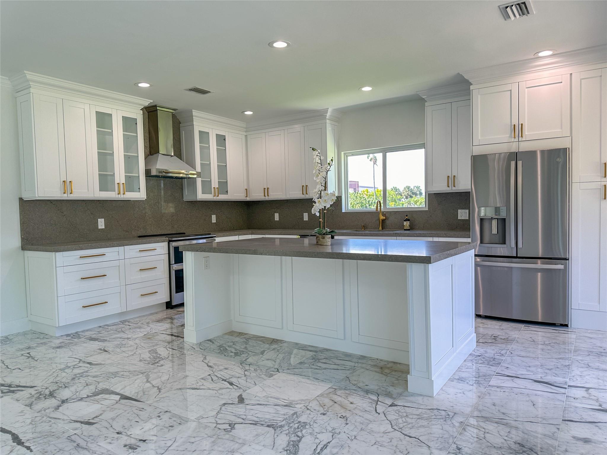 198 TERRACE PLAT - Residential