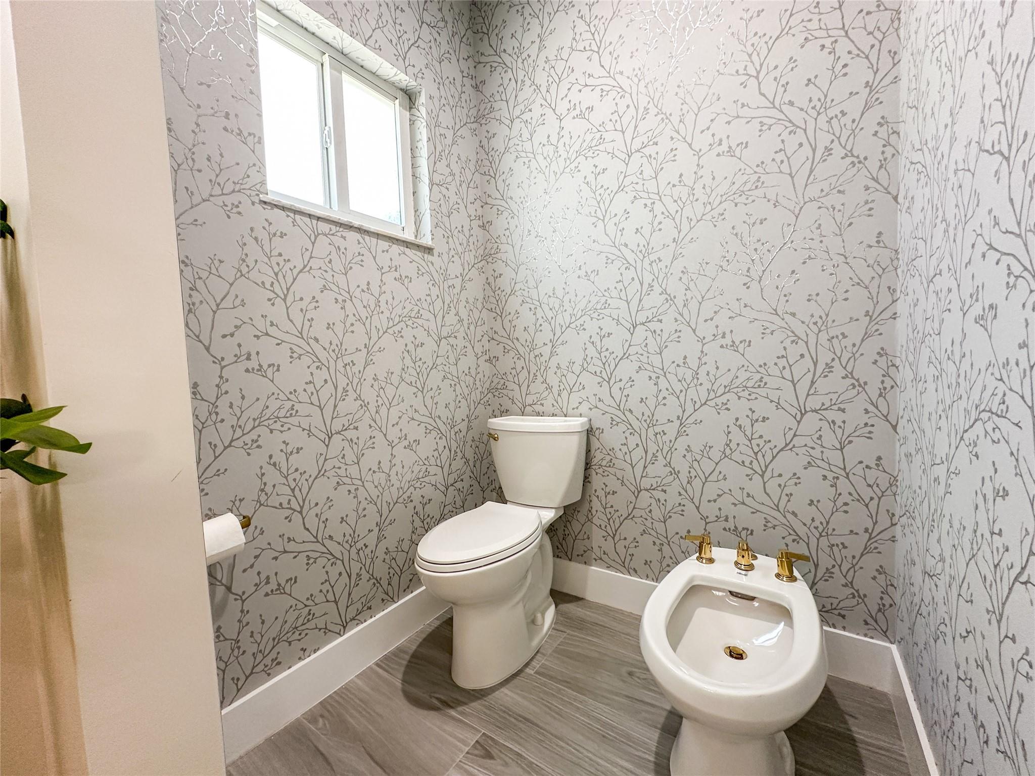 198 TERRACE PLAT - Residential