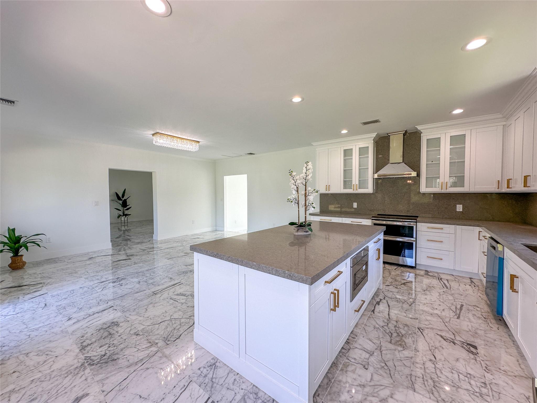 198 TERRACE PLAT - Residential