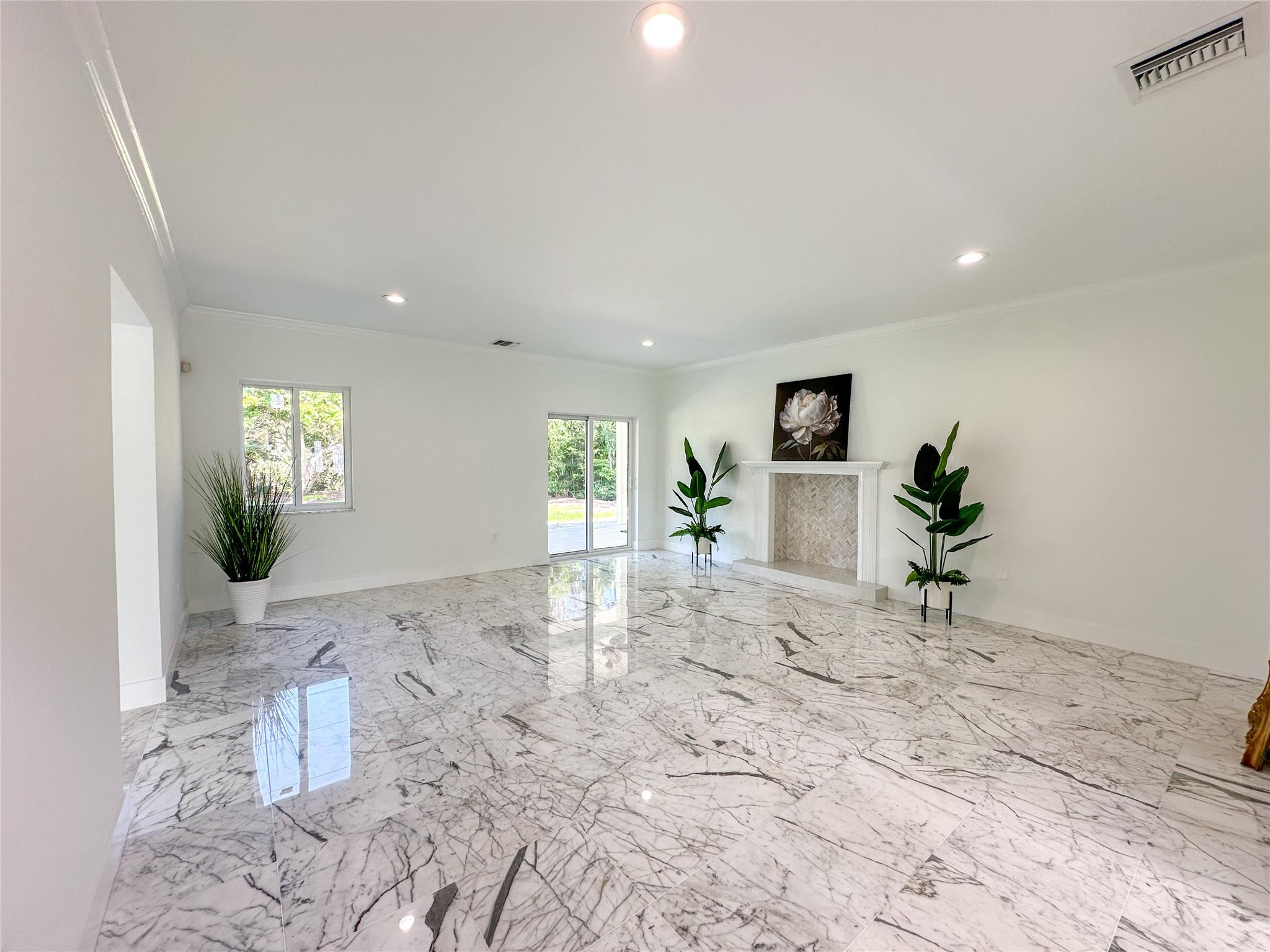 198 TERRACE PLAT - Residential