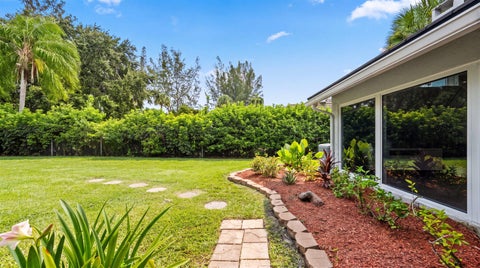 Tiny photo for 13343 DOUBLETREE Circle, Wellington, FL 33414 (MLS # B26069456)