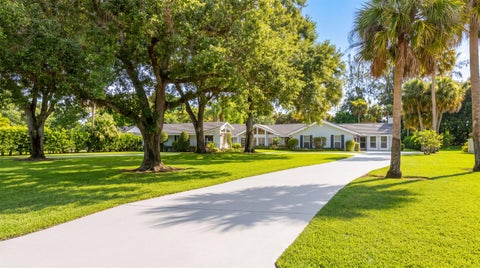 Tiny photo for 13343 DOUBLETREE Circle, Wellington, FL 33414 (MLS # B26069456)