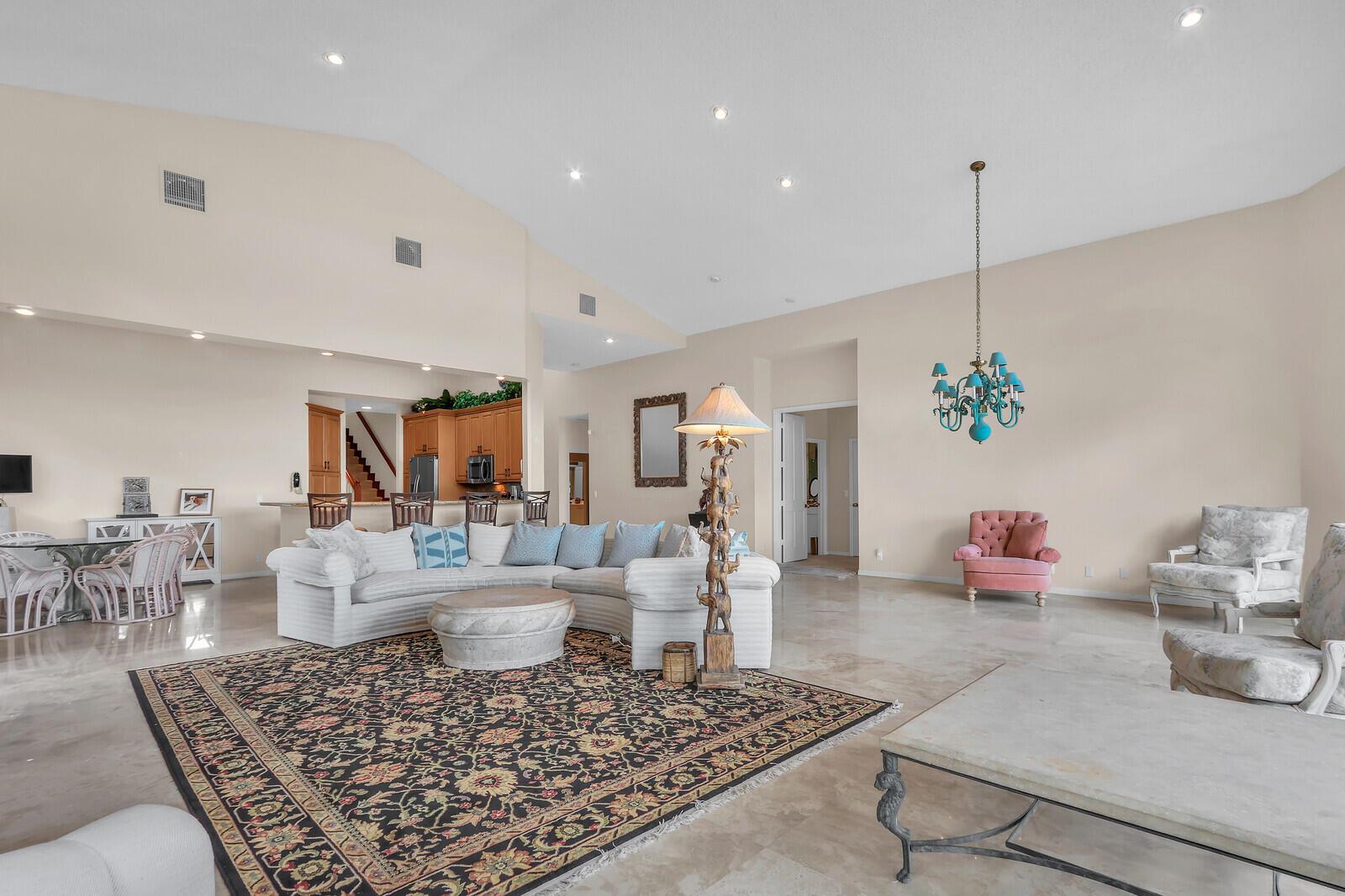 FRENCHMANS CREEK PAR F-2 - Residential