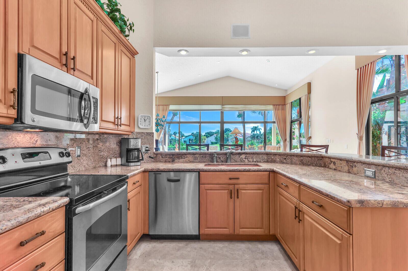 FRENCHMANS CREEK PAR F-2 - Residential