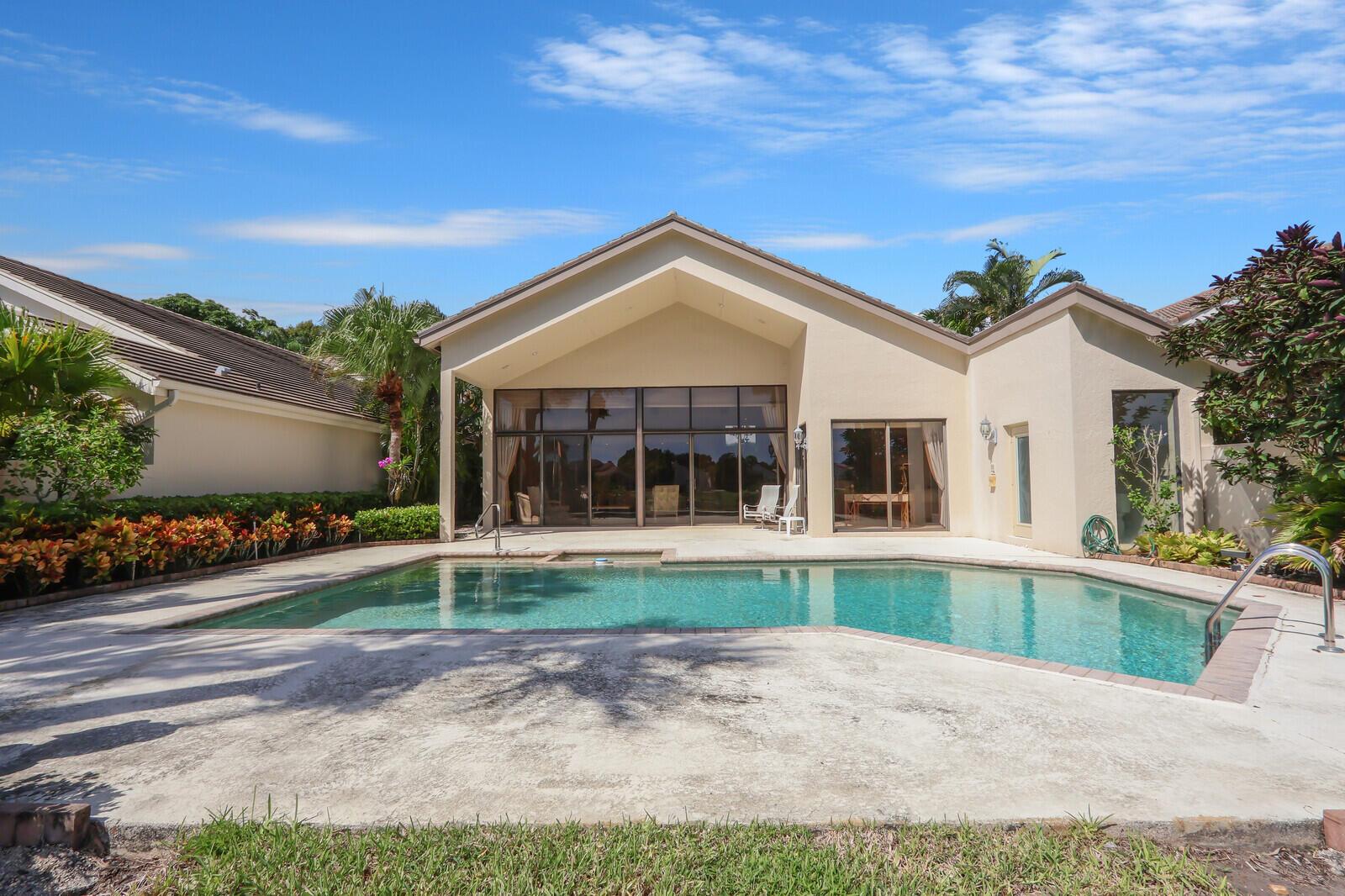 FRENCHMANS CREEK PAR F-2 - Residential