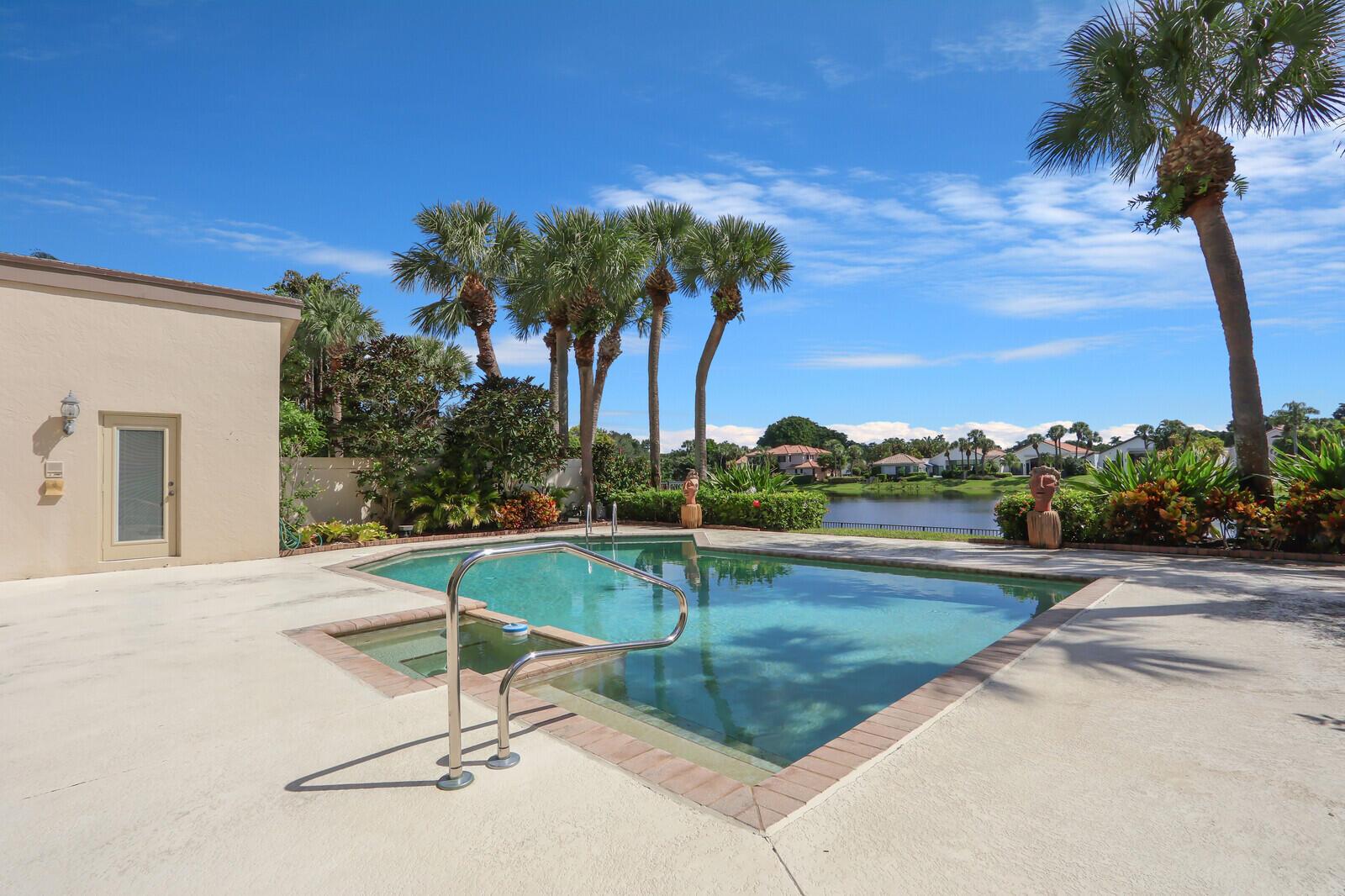 FRENCHMANS CREEK PAR F-2 - Residential