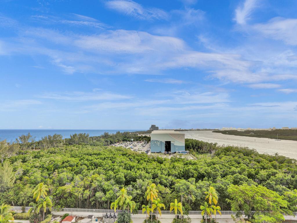 ARLEN HOUSE EAST CONDO - Residential