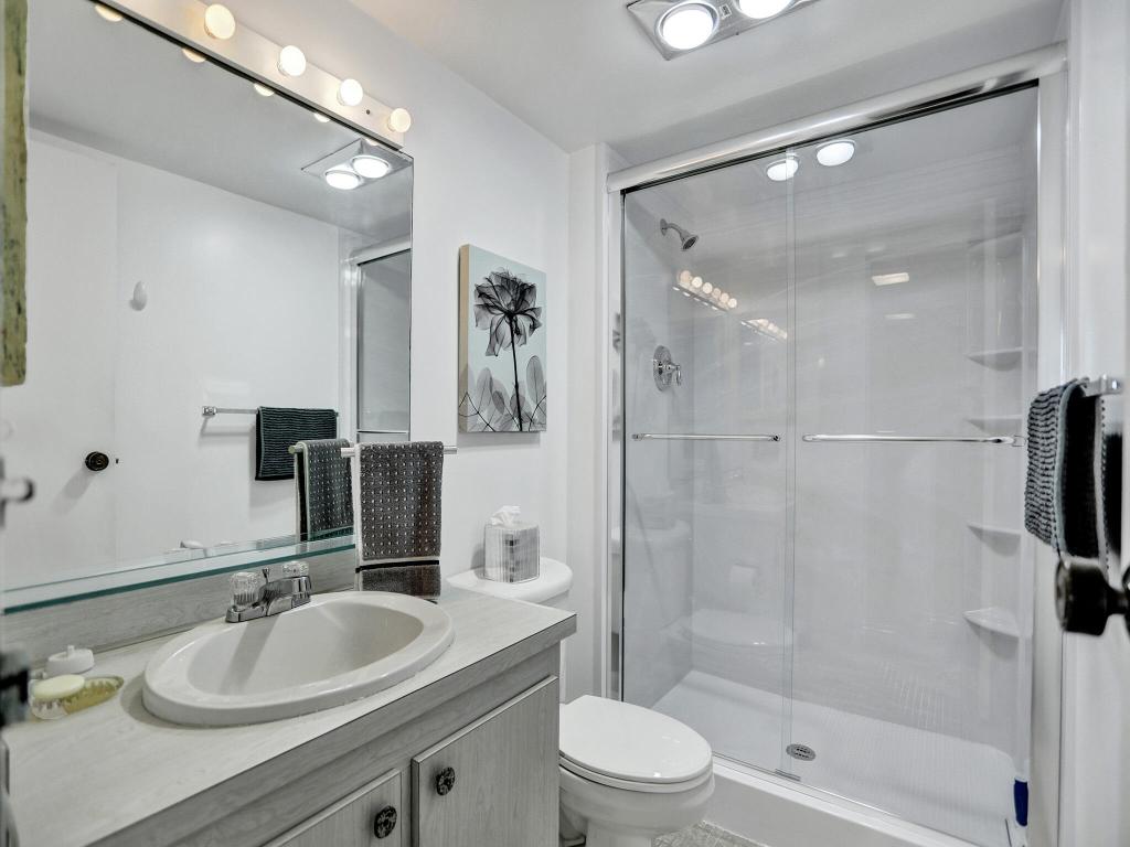 ARLEN HOUSE EAST CONDO - Residential