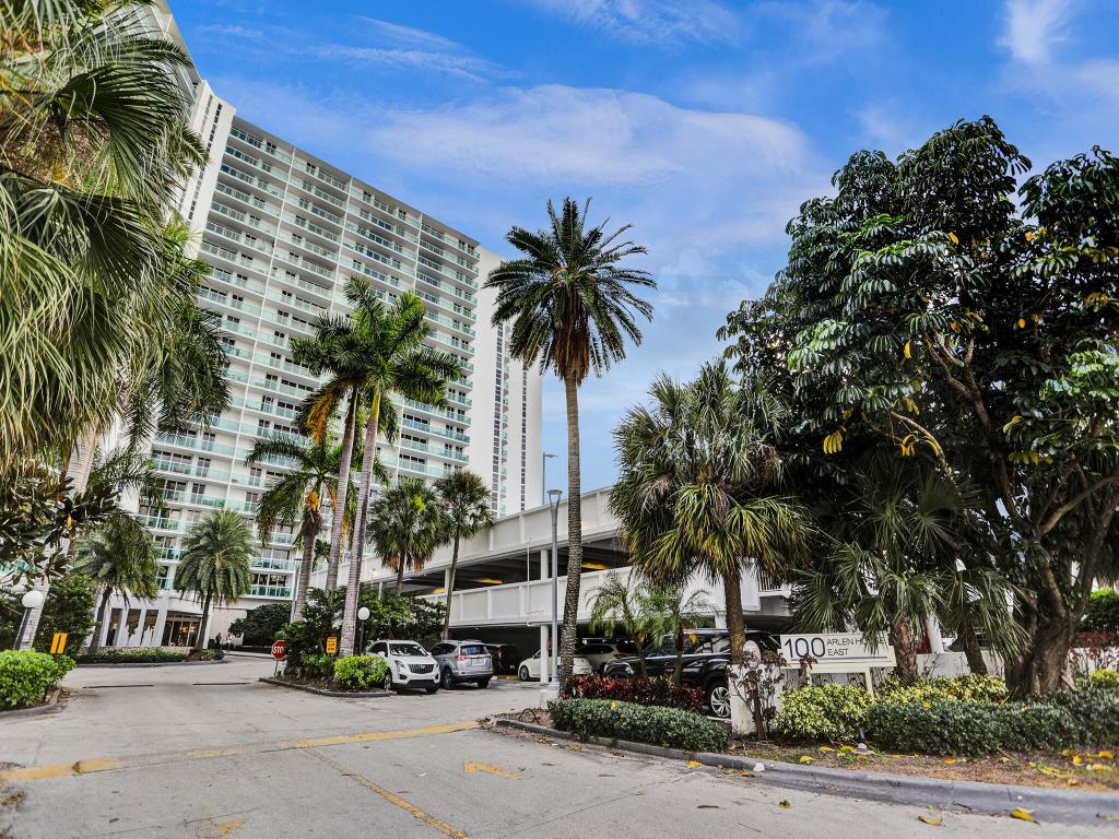 ARLEN HOUSE EAST CONDO - Residential