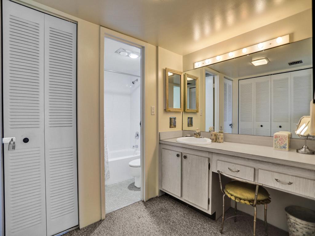 ARLEN HOUSE EAST CONDO - Residential