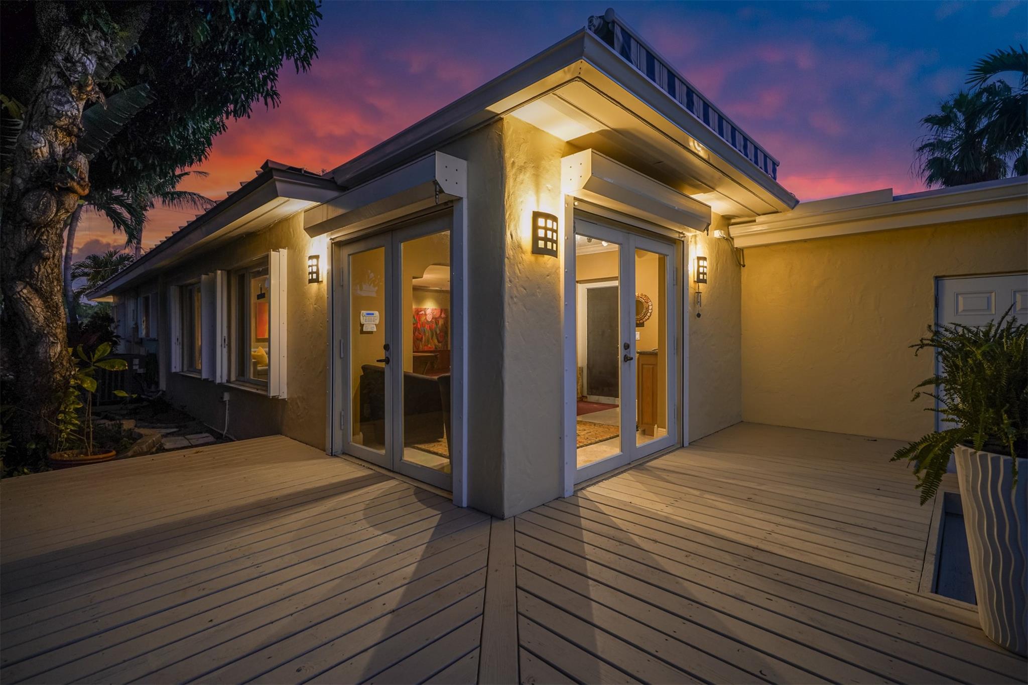 POINSETTIA HEIGHTS - Residential