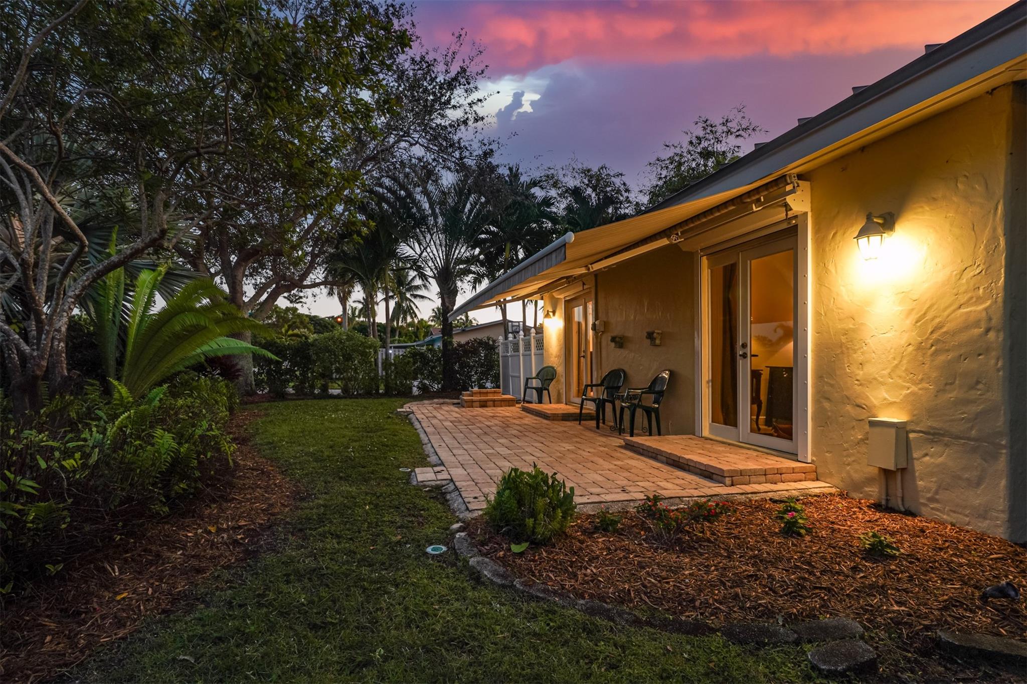 POINSETTIA HEIGHTS - Residential