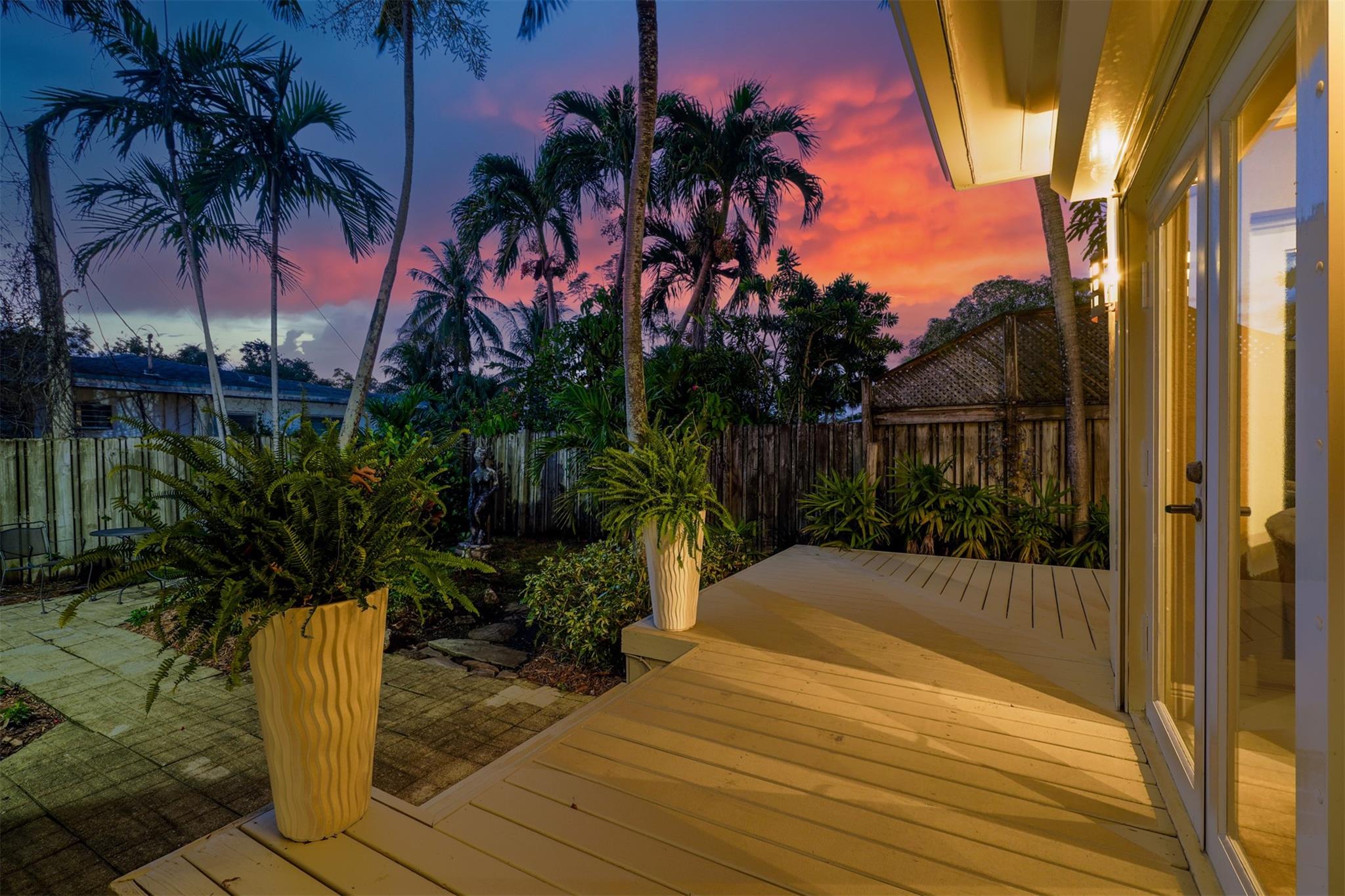 POINSETTIA HEIGHTS - Residential