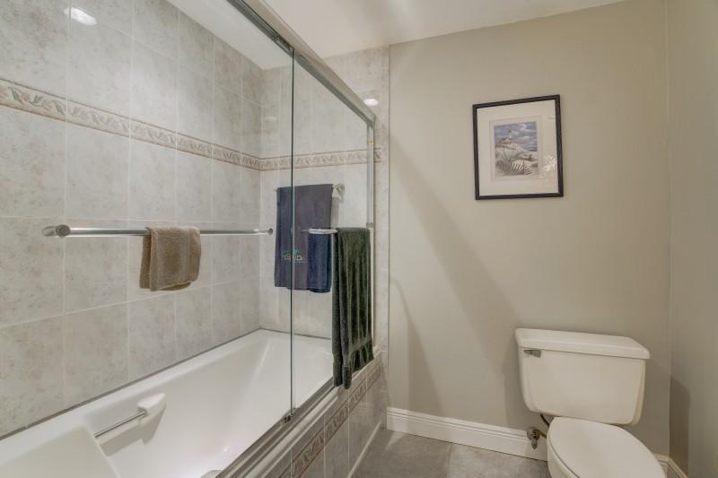 SEA LOFTERS CONDO - Residential