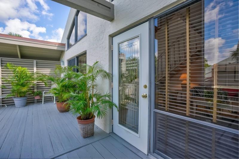 SEA LOFTERS CONDO - Residential