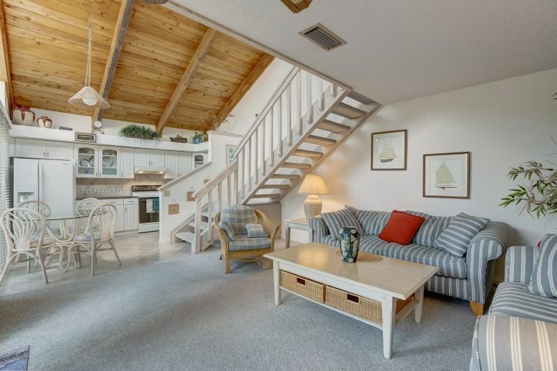 SEA LOFTERS CONDO - Residential