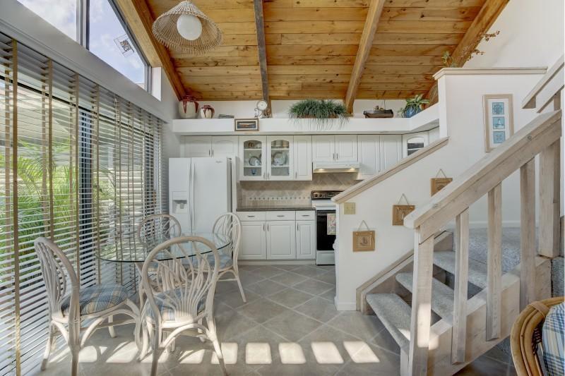 SEA LOFTERS CONDO - Residential