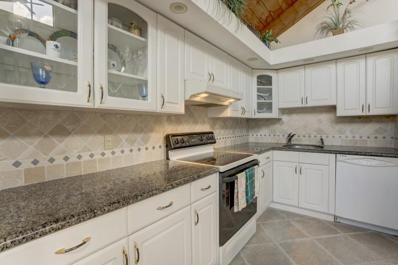 SEA LOFTERS CONDO - Residential