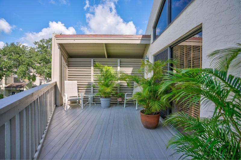 SEA LOFTERS CONDO - Residential