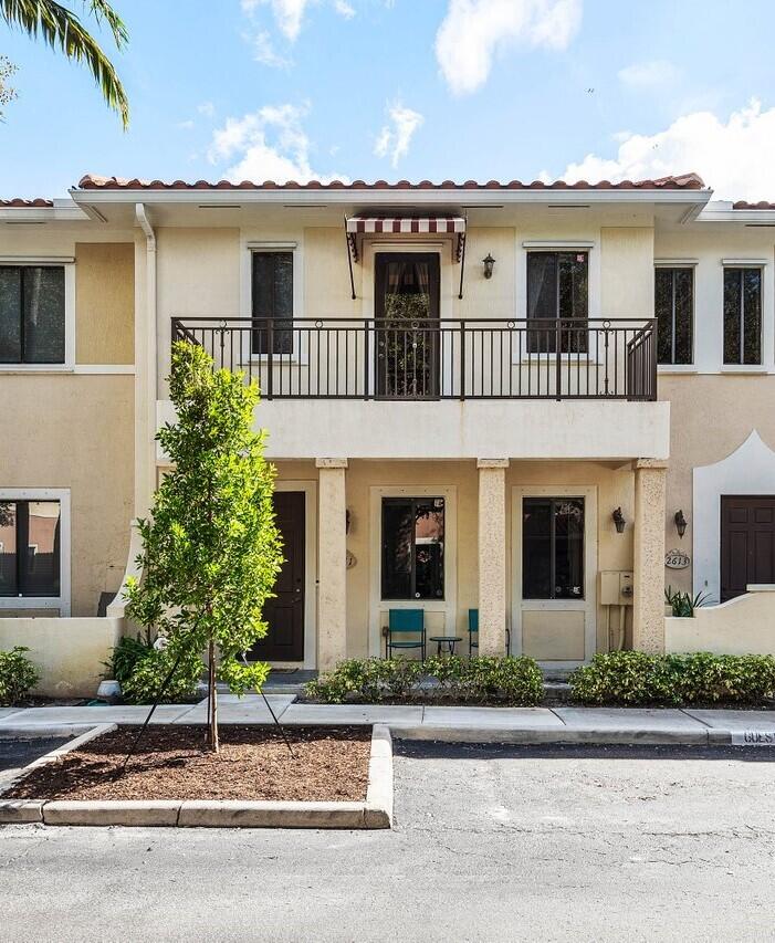 Photo of 2611 VENETIAN Drive, Boynton Beach, FL 33426 (MLS # B26093506)