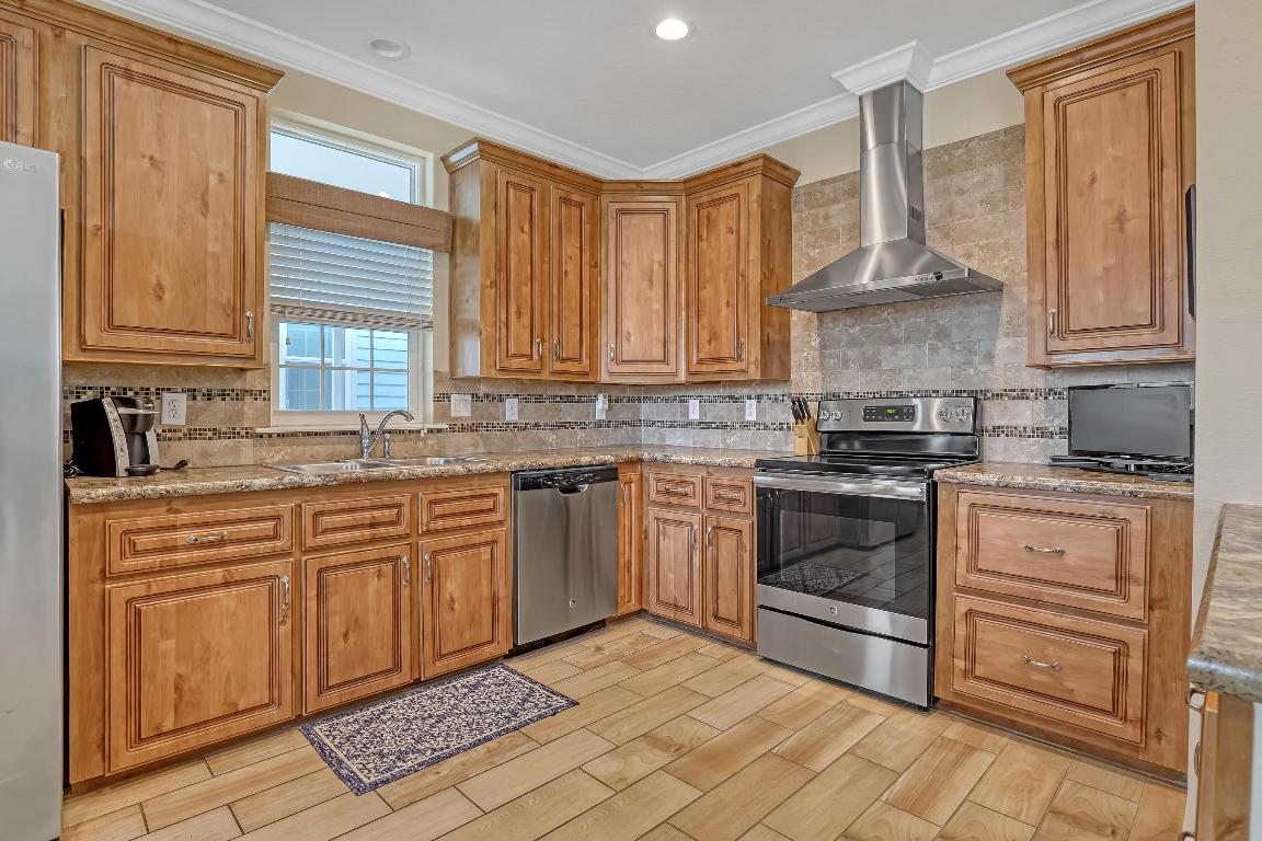 175 NE Portside Drive