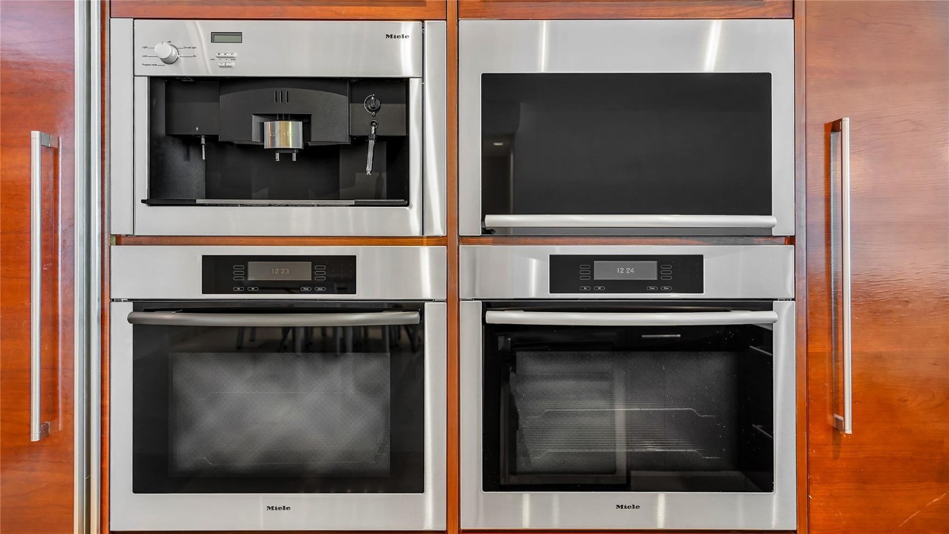 LAS OLAS BEACH CLUB - Residential