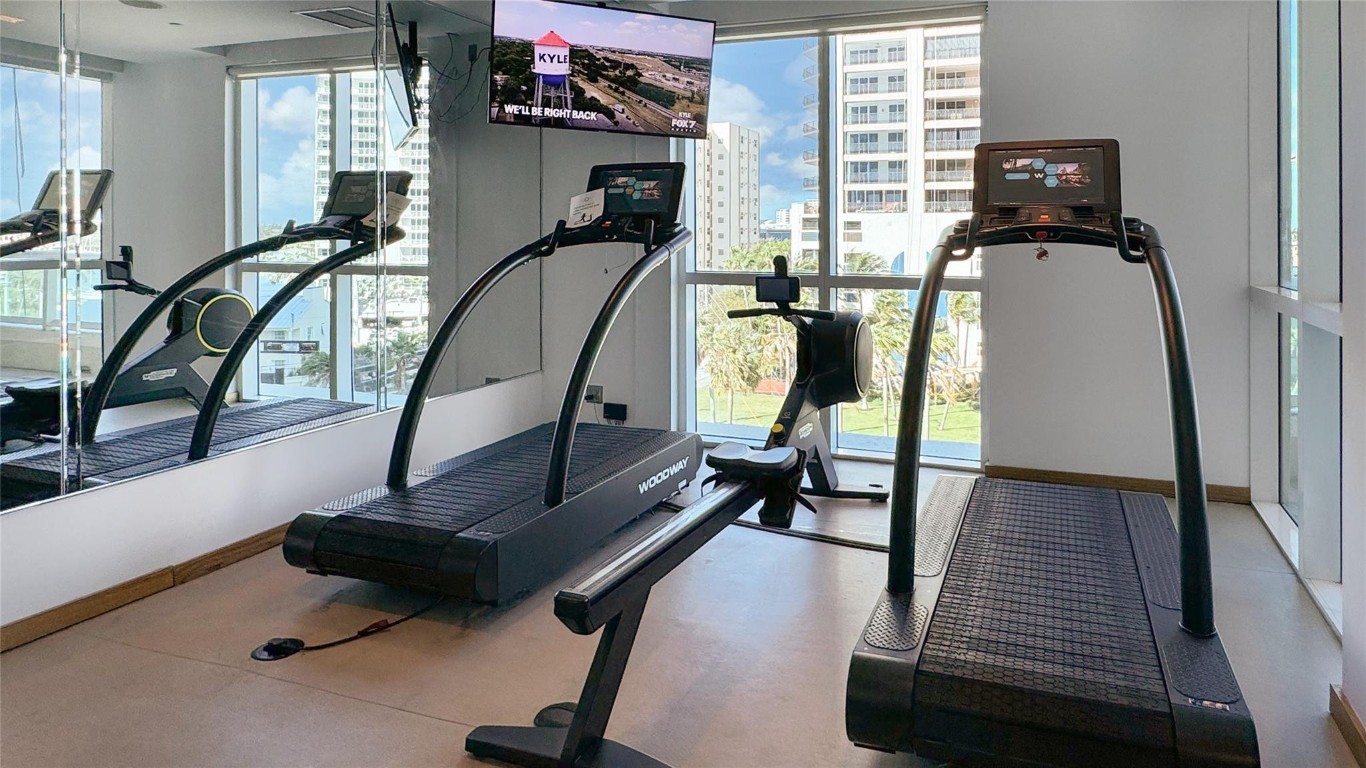 LAS OLAS BEACH CLUB - Residential