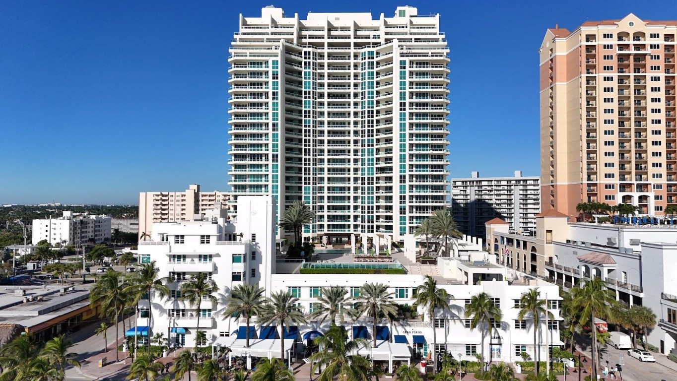 LAS OLAS BEACH CLUB - Residential