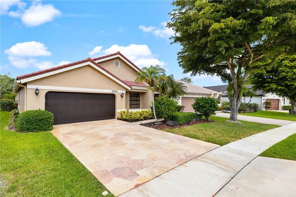 Photo of 11114 Clover Leaf Cir, Boca Raton, FL 33428 (MLS # F10385453)