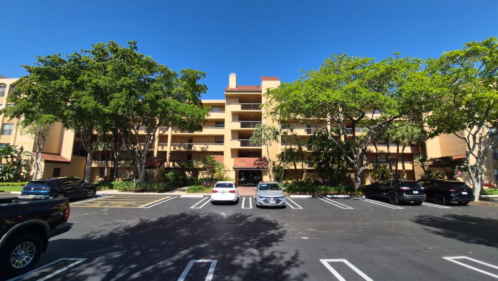 Photo of 450 Egret Circle #9403, Delray Beach, FL 33444 (MLS # B26028914)