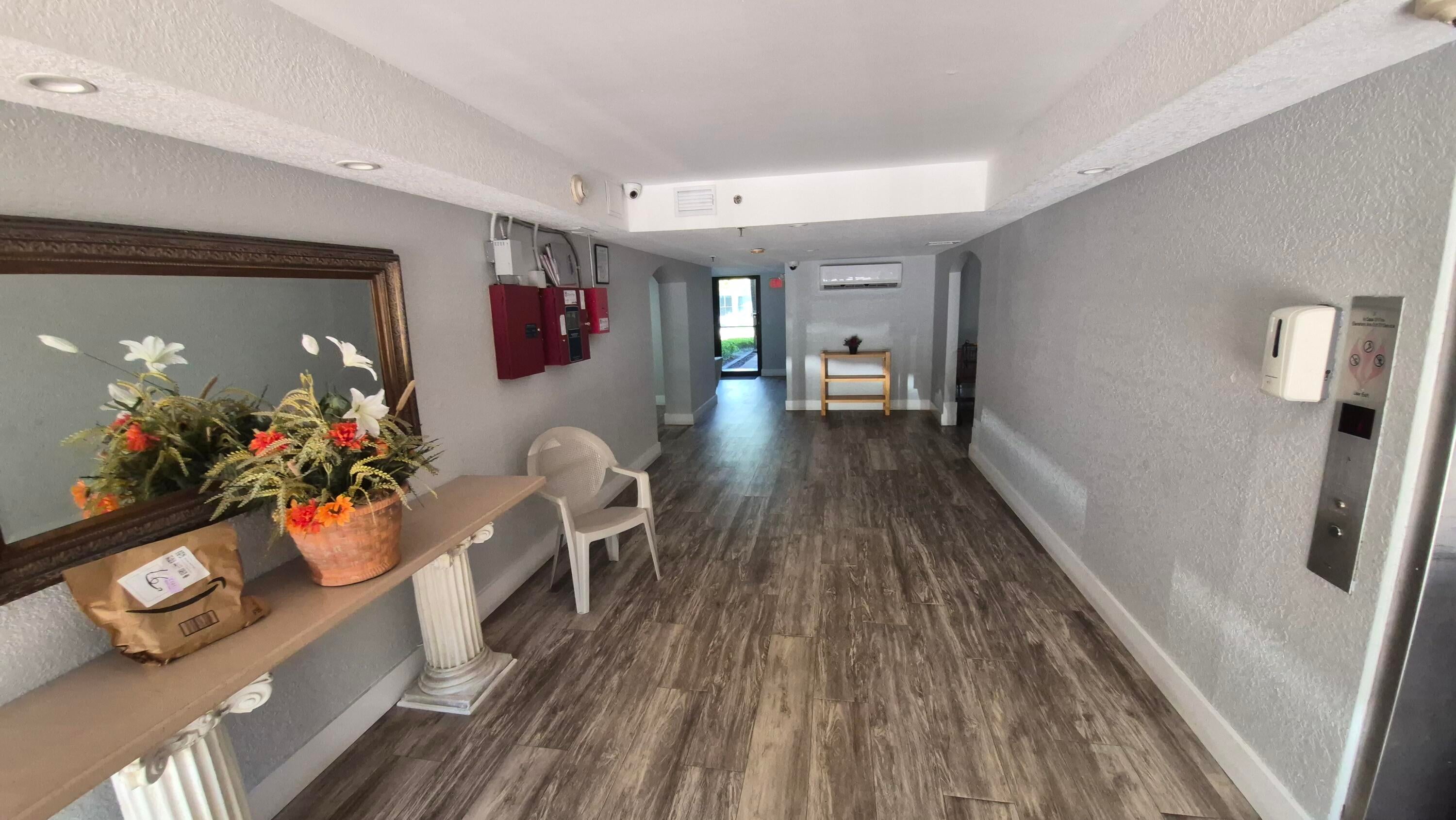 450 Egret Circle 9403, Delray Beach FL 33444