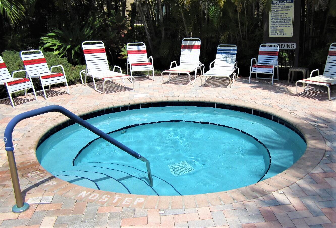 LAVERS DELRAY RACQUET CLUB CONDO - Residential