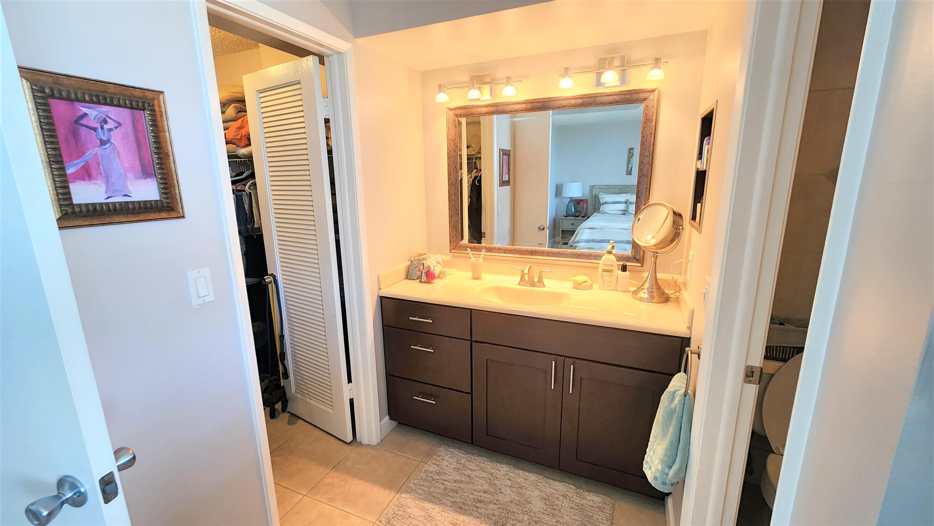 LAVERS DELRAY RACQUET CLUB CONDO - Residential