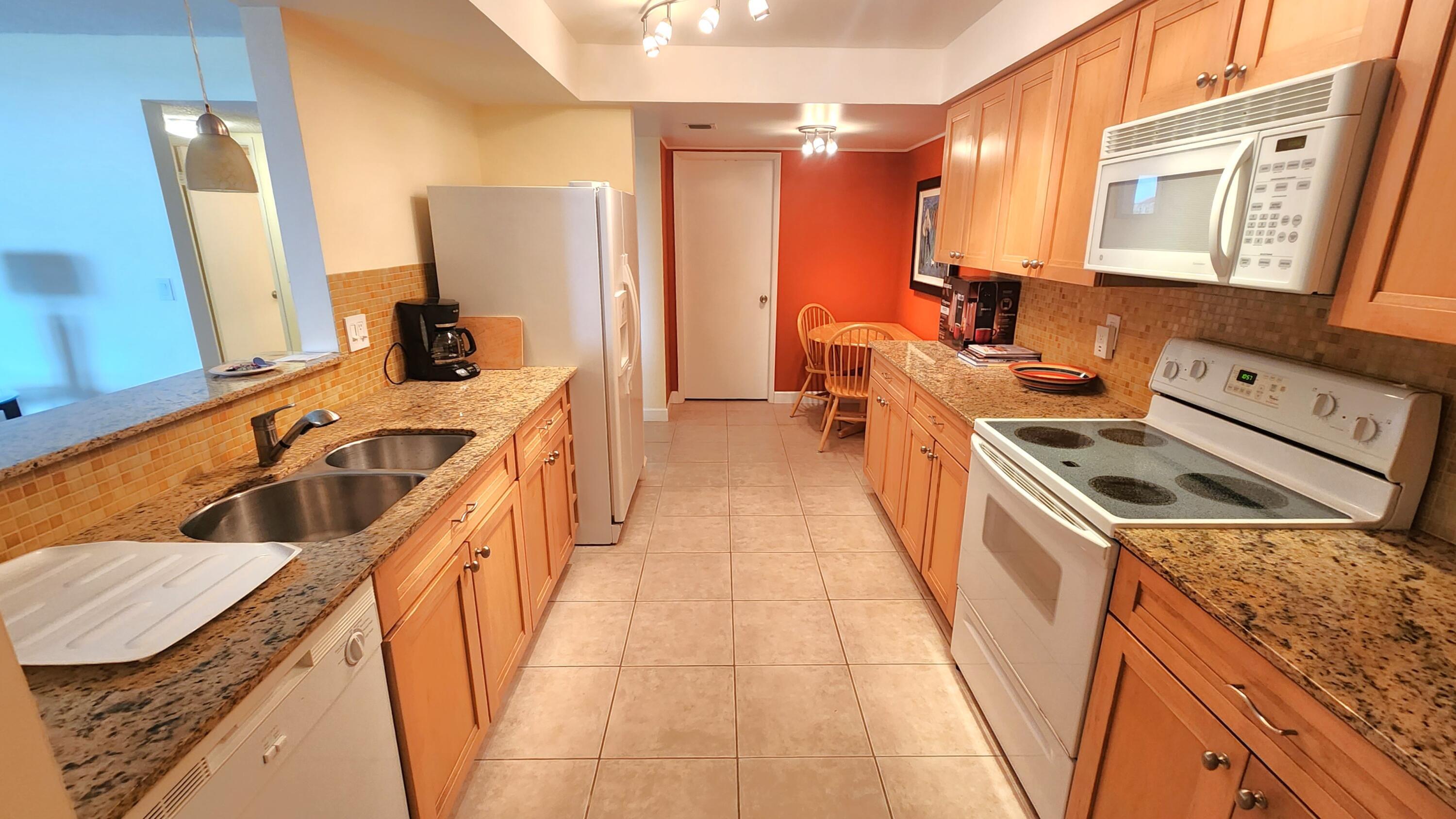 LAVERS DELRAY RACQUET CLUB CONDO - Residential