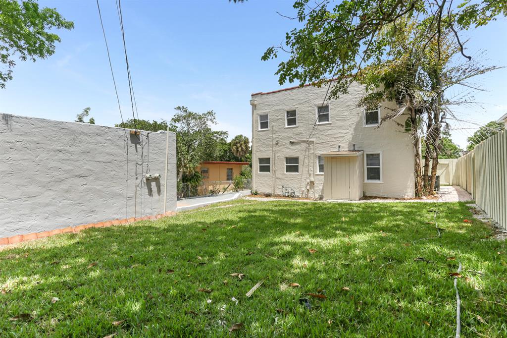 BUNKER HILL - Residential Income