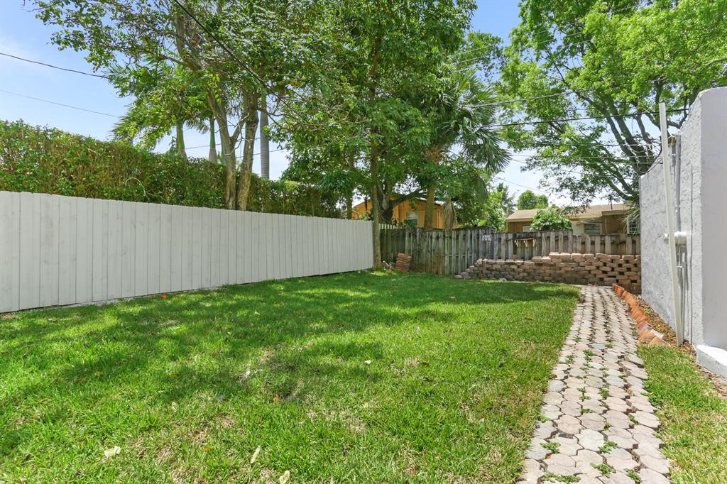 BUNKER HILL - Residential Income