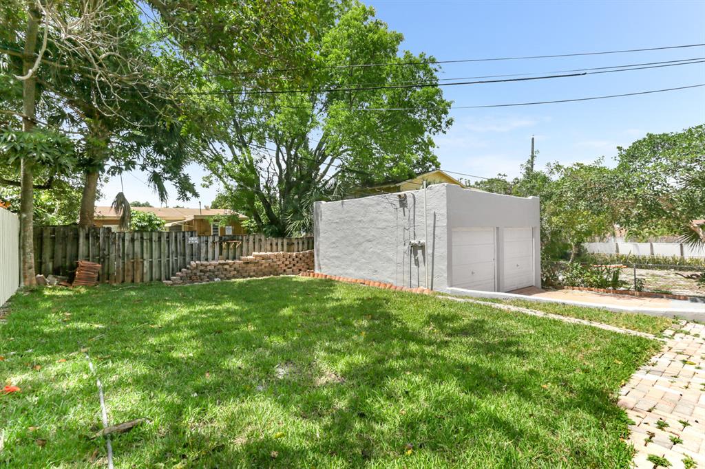 BUNKER HILL - Residential Income