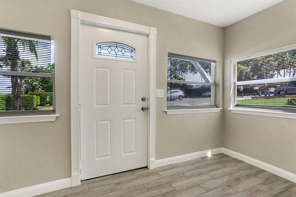 BUNKER HILL - Residential Income