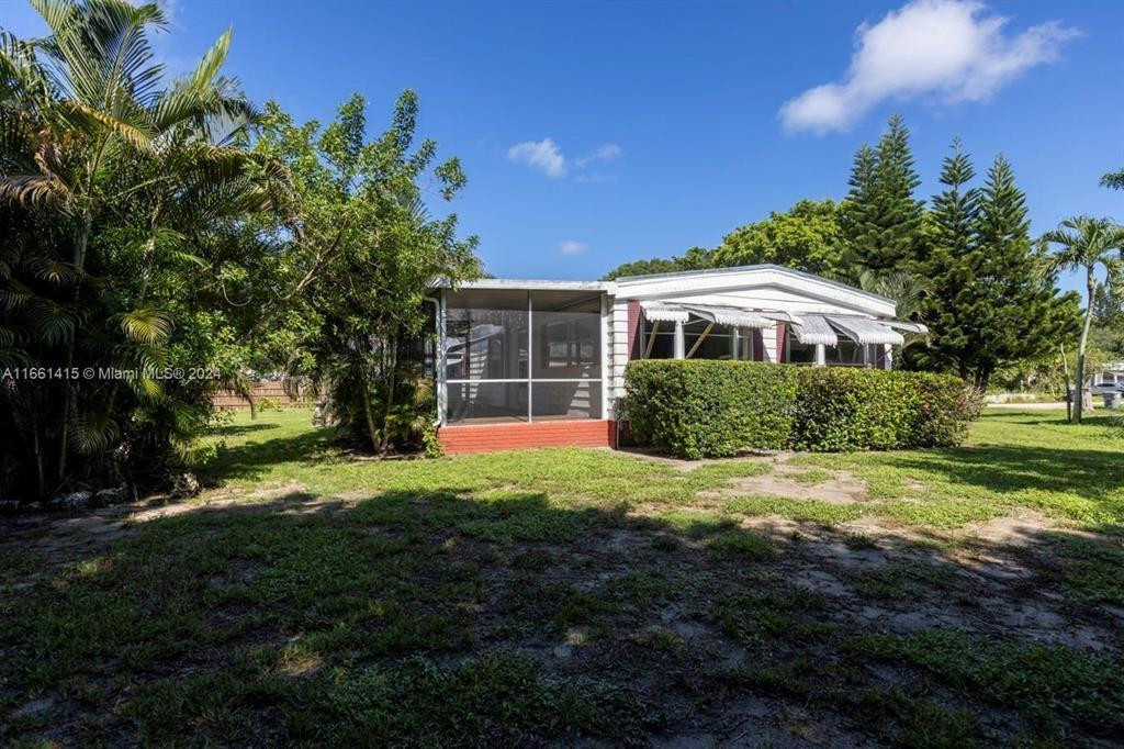 Watergate Mobile Home Est - Residential Lease