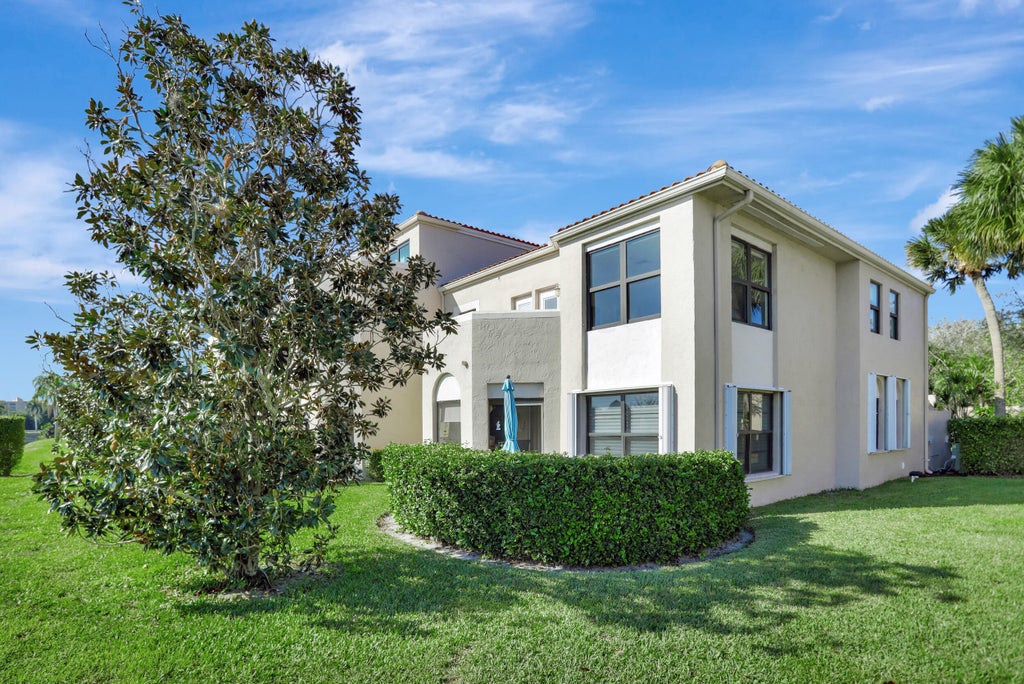 Photo of 6646 Villa Sonrisa Drive #520, Boca Raton, FL 33433 (MLS # B26046332)