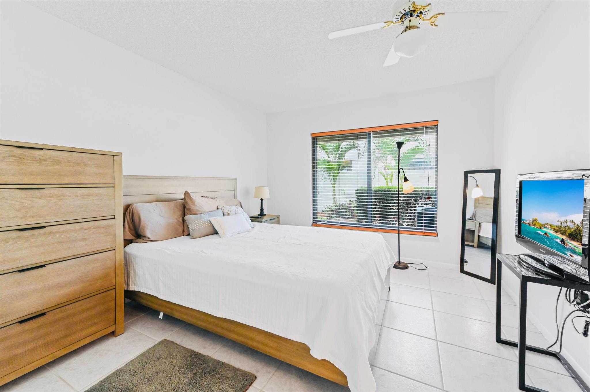 HOMEWOOD LAKES SEC A - Residential