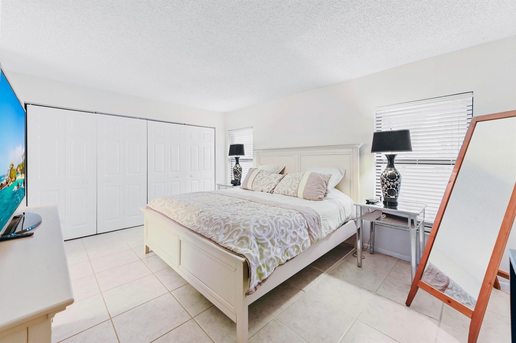 HOMEWOOD LAKES SEC A - Residential