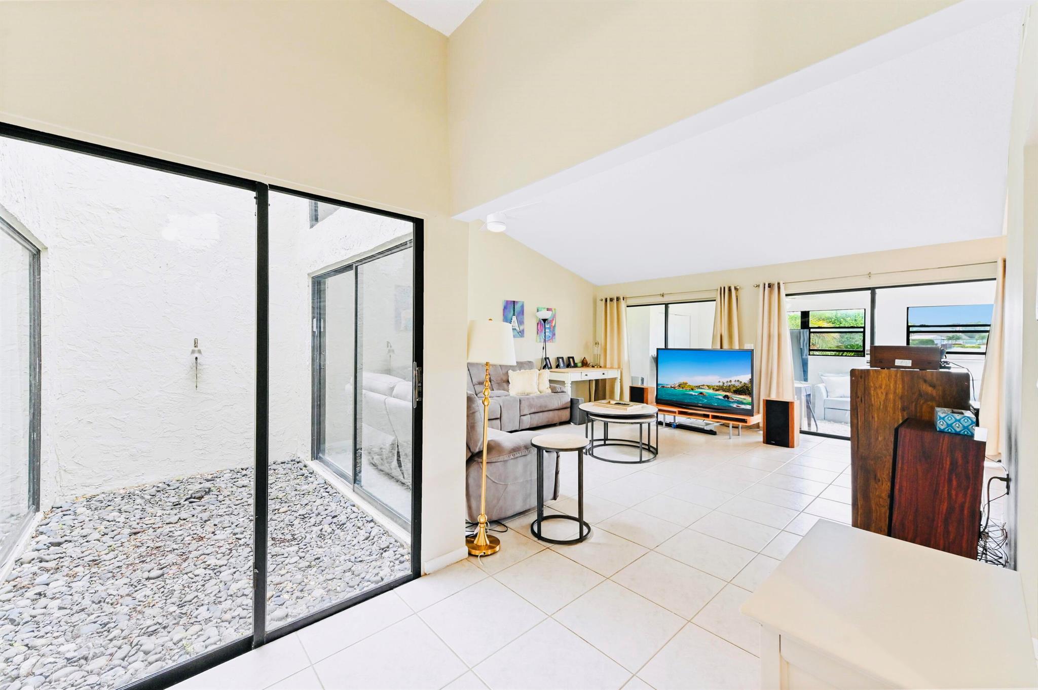 HOMEWOOD LAKES SEC A - Residential