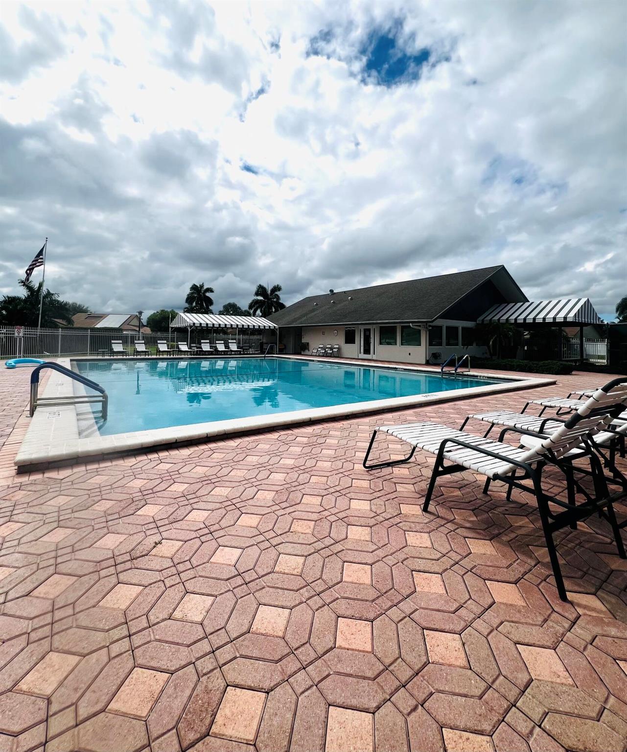 HOMEWOOD LAKES SEC A - Residential