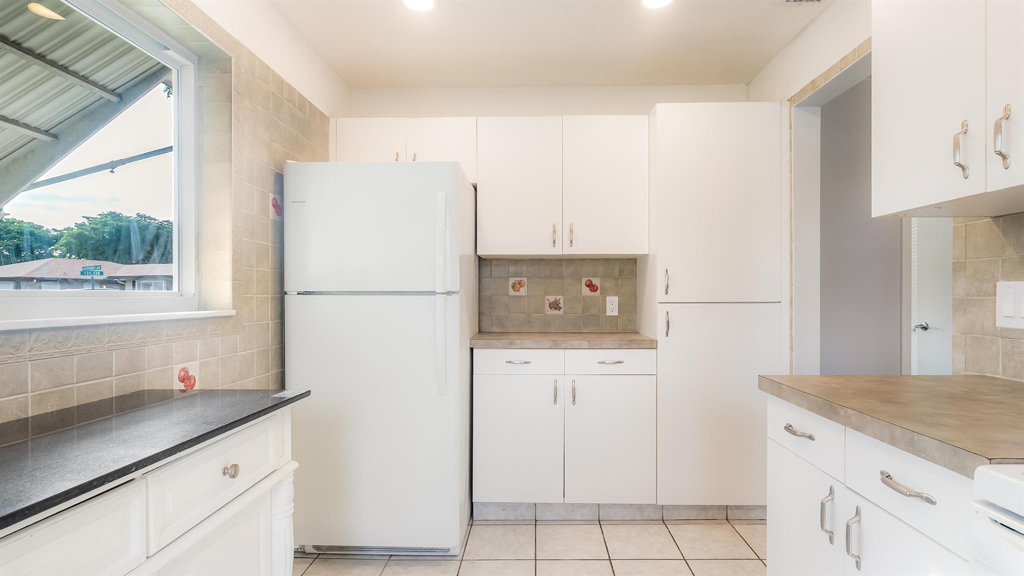 COUNTRY MANORS CONDO - Residential