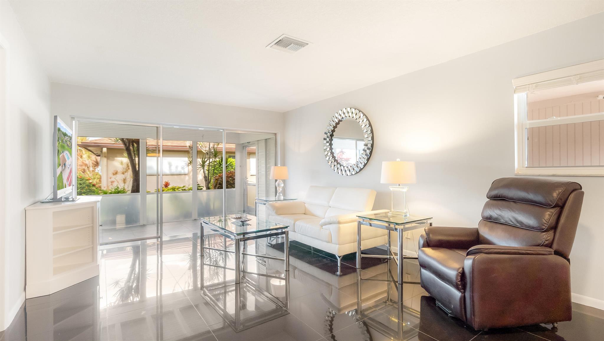 COUNTRY MANORS CONDO - Residential